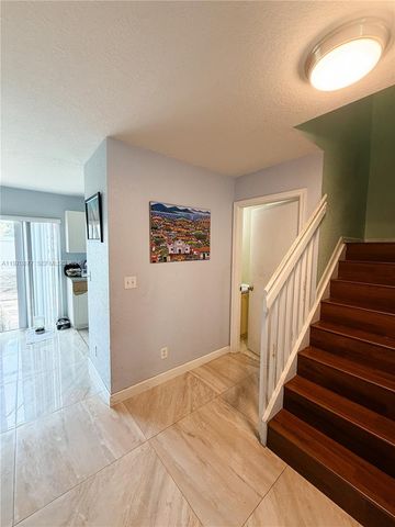 2323 SW 85th Way, Miramar, FL 33025