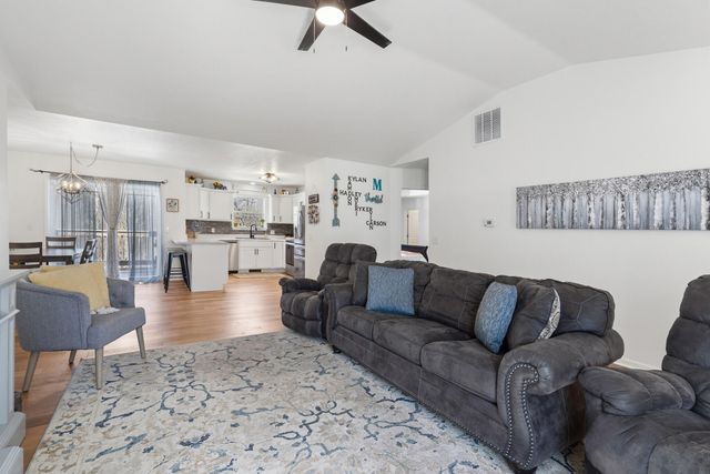 525 Emory Creek Boulevard, Branson, MO 65616