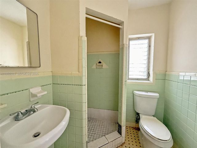 1630 SW 4th St 2, Miami, FL 33135