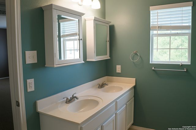 327 Cedron Chase, San Antonio, TX 78253