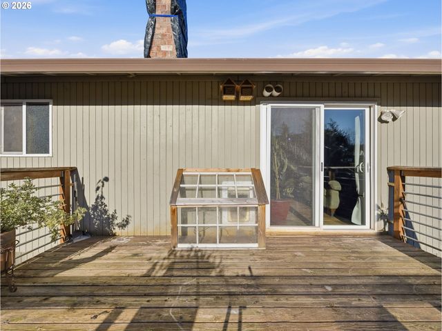 1960 Sw 13TH Ct, Gresham, OR 97080