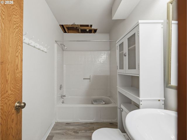 1960 Sw 13TH Ct, Gresham, OR 97080