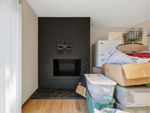 1960 Sw 13TH Ct, Gresham, OR 97080