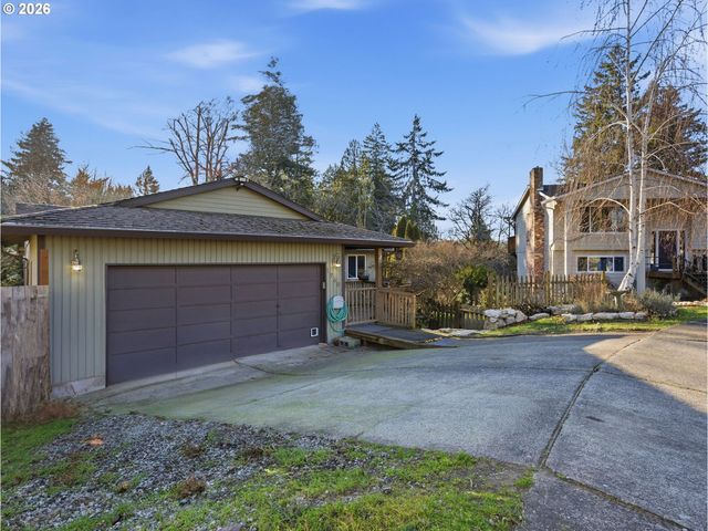 1960 Sw 13TH Ct, Gresham, OR 97080