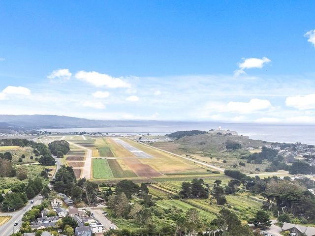 1031 Oak Avenue, Moss Beach, CA 94038