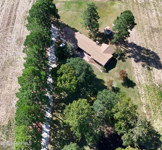 1591 Pat'S Road, Pantego, NC 27860