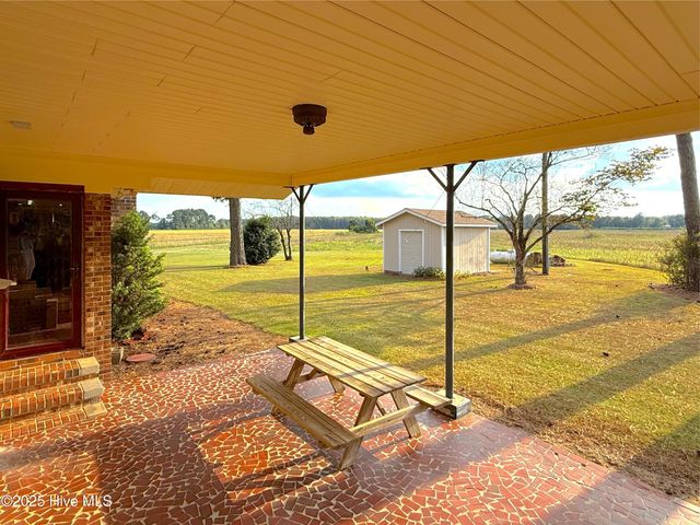 1591 Pat'S Road, Pantego, NC 27860