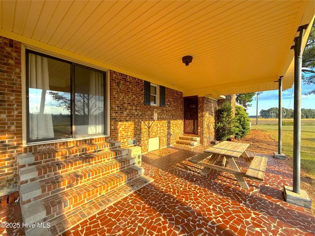 1591 Pat'S Road, Pantego, NC 27860