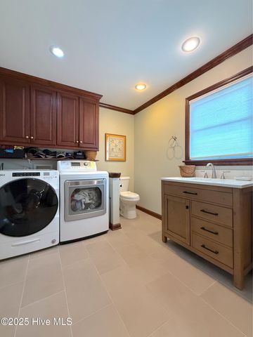 1591 Pat'S Road, Pantego, NC 27860