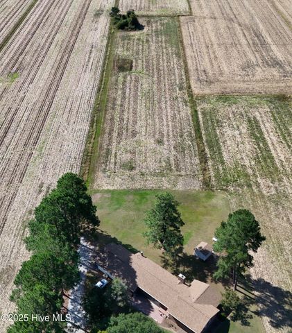 1591 Pat'S Road, Pantego, NC 27860