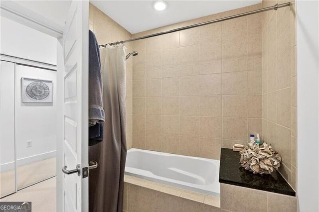 1080 Peachtree Street NE 1507, Atlanta, GA 30309