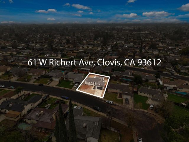 61 W Richert Avenue, Clovis, CA 93612