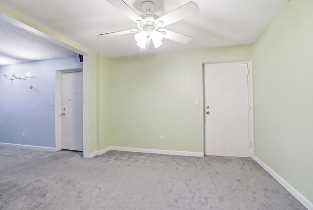 491 W Central St D2, Franklin, MA 02038