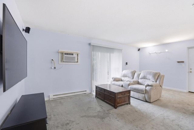 491 W Central St D2, Franklin, MA 02038
