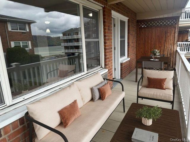 31 Maple Avenue 2A, Hastings-on-hudson, NY 10706