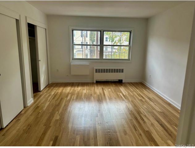 31 Maple Avenue 2A, Hastings-on-hudson, NY 10706