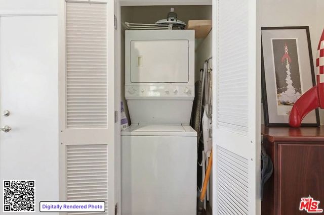 635 N Windsor Boulevard, Los Angeles, CA 90004