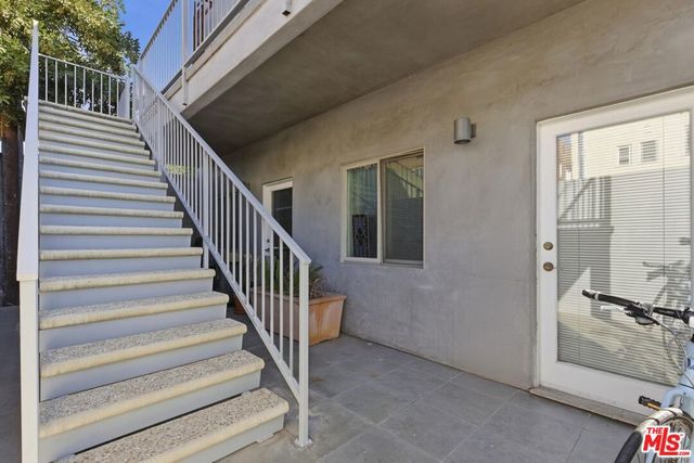 635 N Windsor Boulevard, Los Angeles, CA 90004