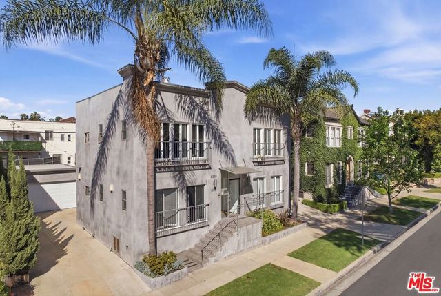 635 N Windsor Boulevard, Los Angeles, CA 90004