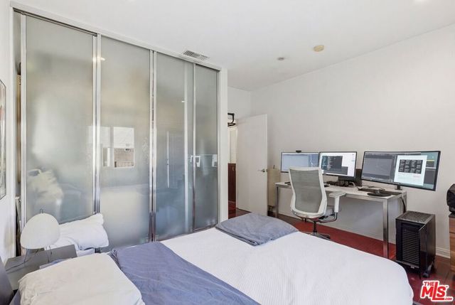 635 N Windsor Boulevard, Los Angeles, CA 90004