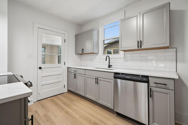 95 N Roys Avenue, Columbus, OH 43204