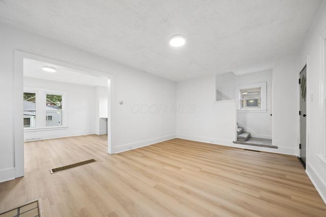 95 N Roys Avenue, Columbus, OH 43204
