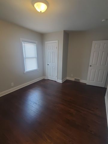 15687 Ash Avenue, Eastpointe, MI 48021