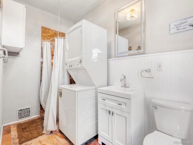 2949 N Columbine St, Denver, CO 80205