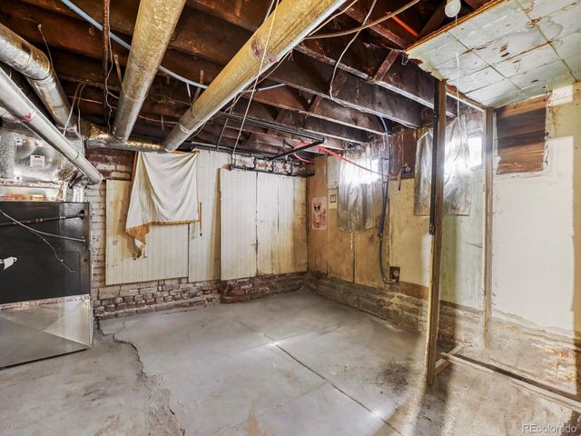 2949 N Columbine St, Denver, CO 80205