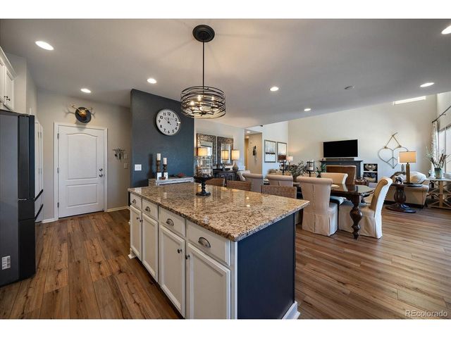 7045 S Robertsdale Way, Aurora, CO 80016