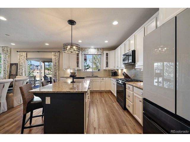 7045 S Robertsdale Way, Aurora, CO 80016