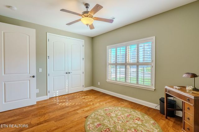 159 Silver Maple St, Lenoir City, TN 37771