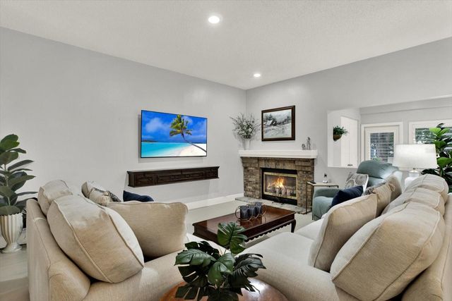 3090 LANDMARK BOULEVARD 1904, Palm Harbor, FL 34684