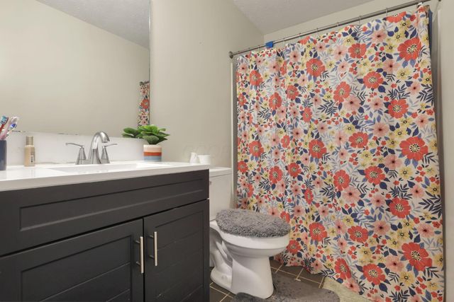 4640 Grandover Drive, Columbus, OH 43207