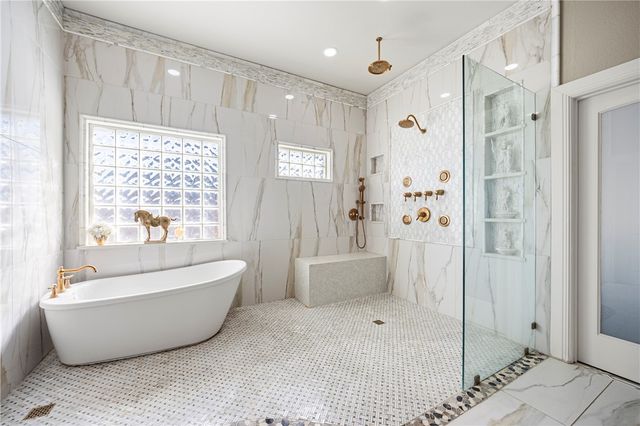 1 W Bar Le Doc Dr, Corpus Christi, TX 78414