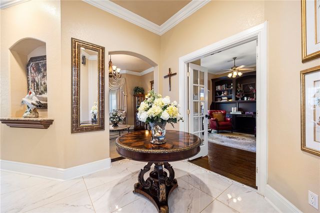 1 W Bar Le Doc Dr, Corpus Christi, TX 78414