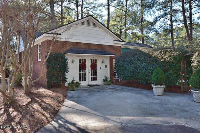 3216 Woodlawn Road, Rocky Mount, NC 27804