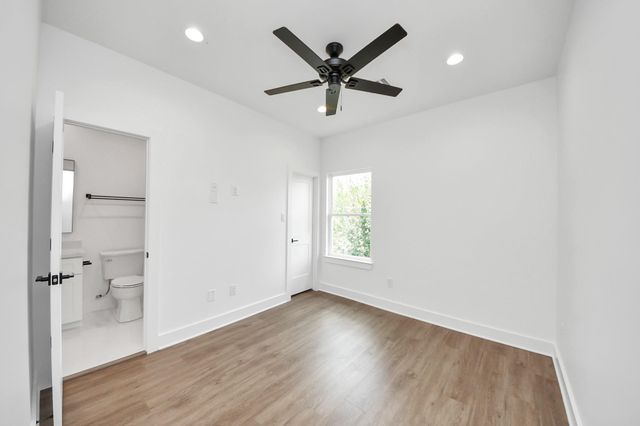 5029 Broom Street A, Houston, TX 77091