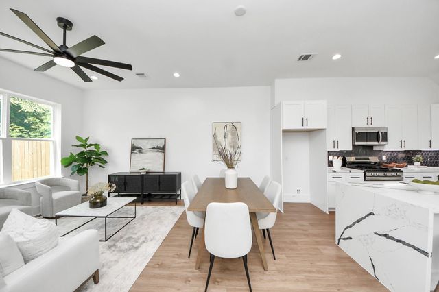 5029 Broom Street A, Houston, TX 77091