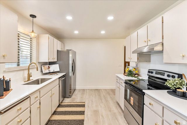 3355 W MEADOWBROOK DR, Salt Lake City, UT 84119