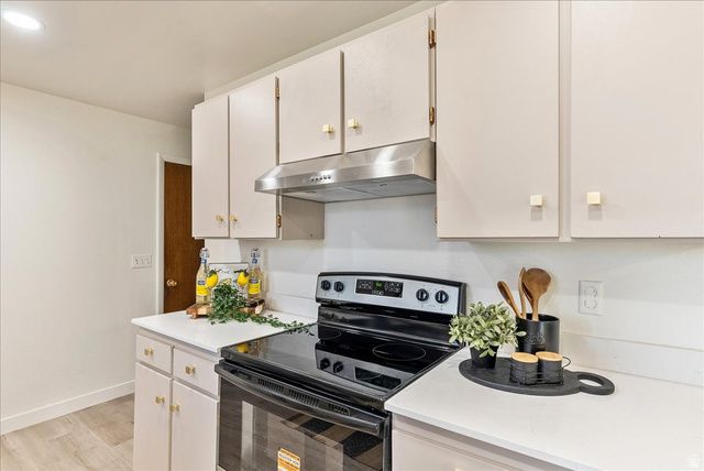 3355 W MEADOWBROOK DR, Salt Lake City, UT 84119