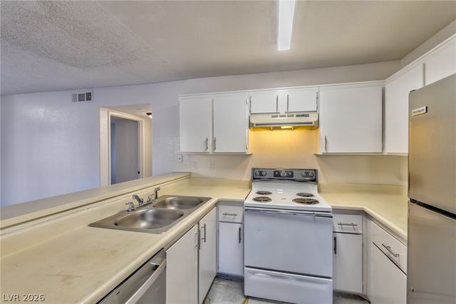 2977 Juniper Hills Boulevard 104, Las Vegas, NV 89142
