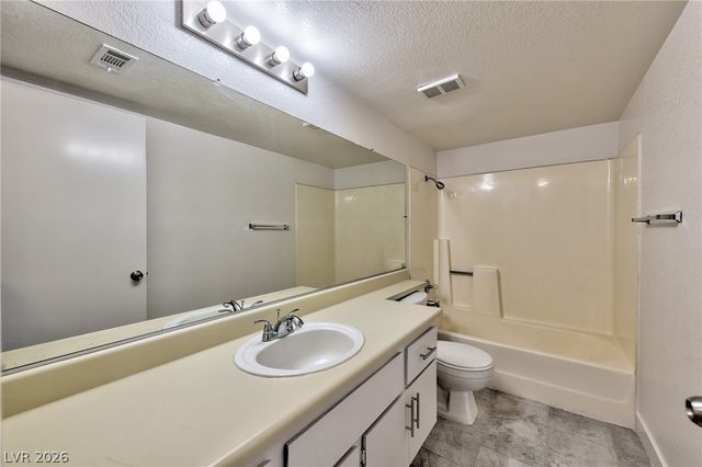 2977 Juniper Hills Boulevard 104, Las Vegas, NV 89142