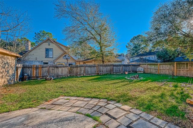 4815 Wind Chimes Drive, Houston, TX 77066