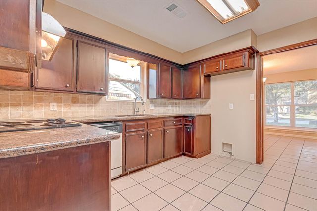 4815 Wind Chimes Drive, Houston, TX 77066