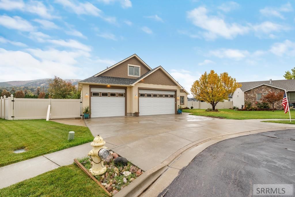 6042 Flint Circle, Pocatello, ID 83204