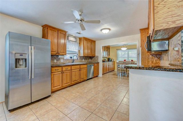 1312 Carolyn Street, Humble, TX 77338