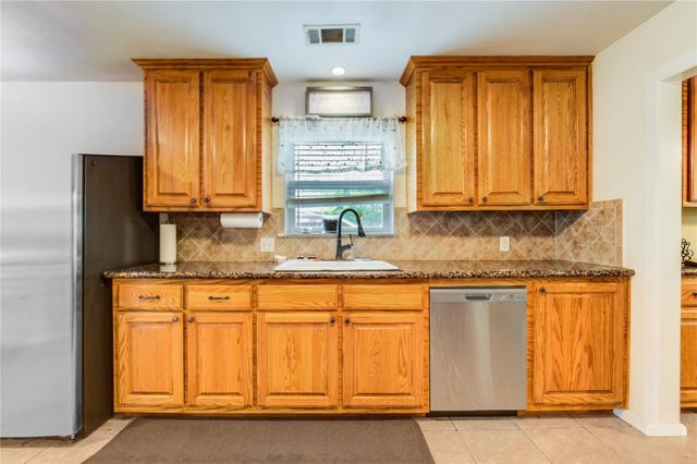 1312 Carolyn Street, Humble, TX 77338