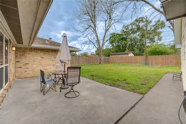 1312 Carolyn Street, Humble, TX 77338