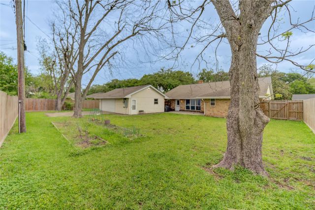 1312 Carolyn Street, Humble, TX 77338